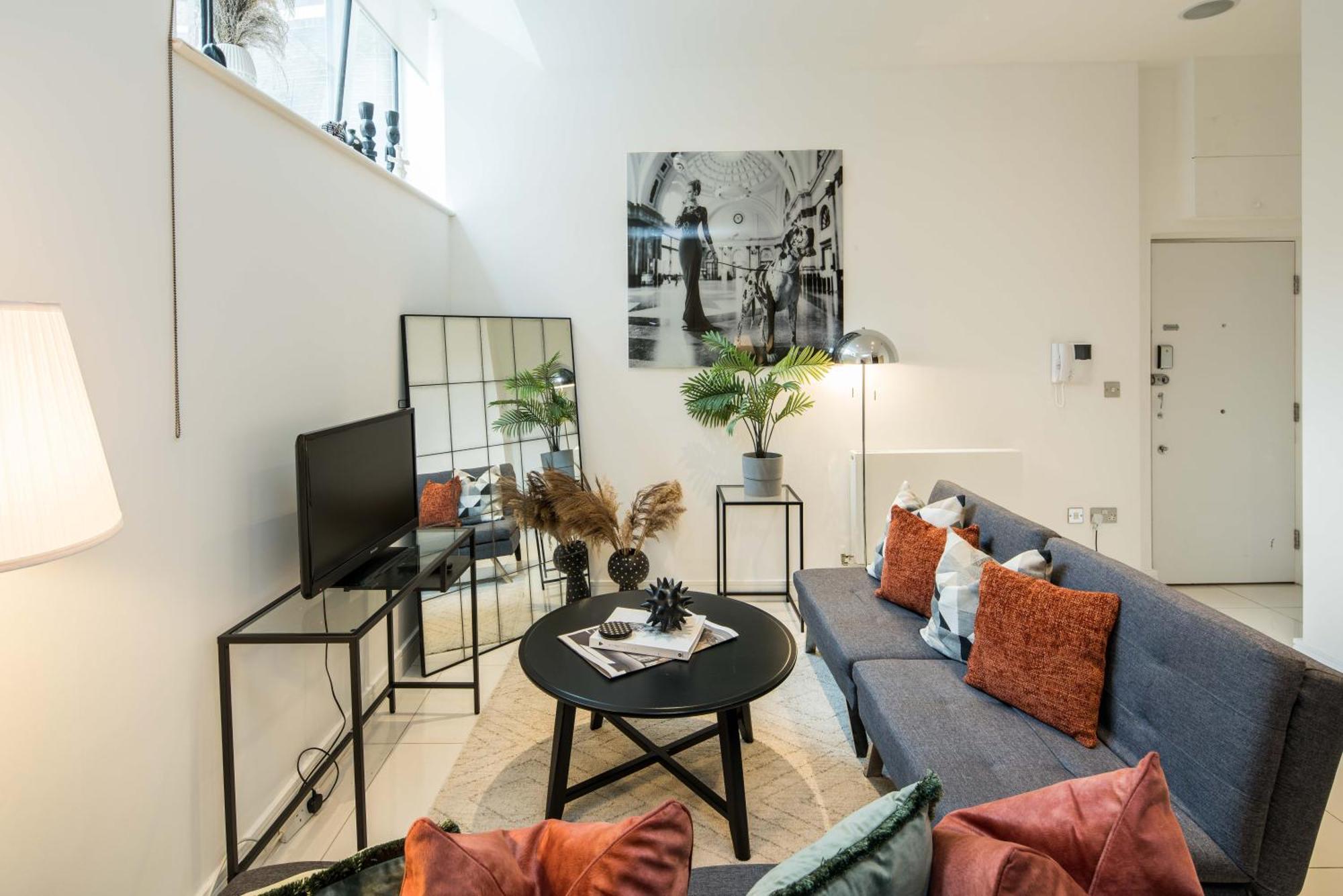 Al Central-Soho-Chinatown-Coventgarden-Cozy-Onebed Apartment ลอนดอน ภายนอก รูปภาพ