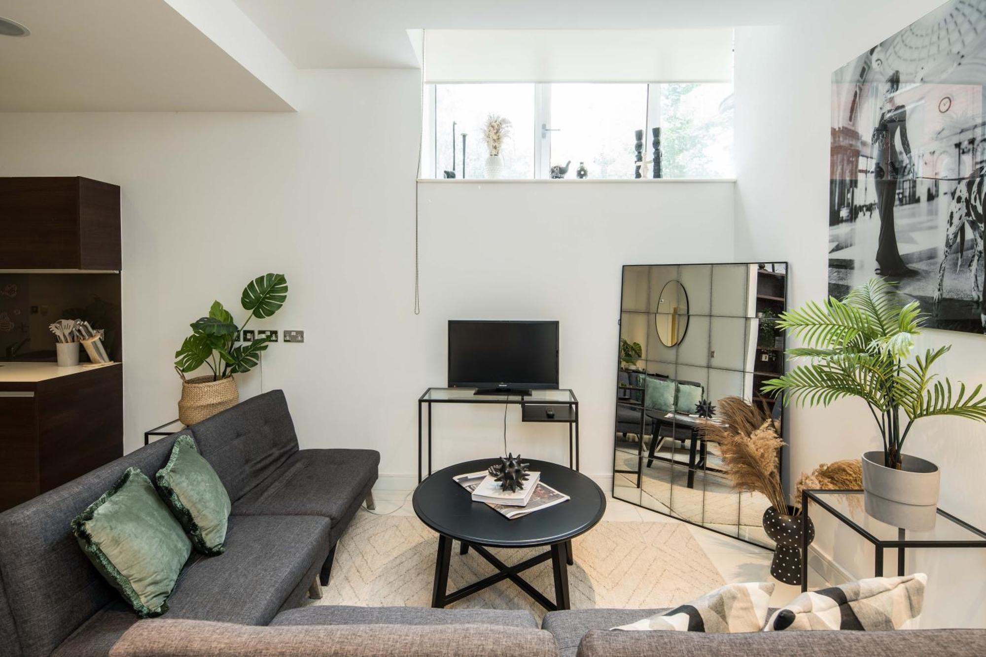 Al Central-Soho-Chinatown-Coventgarden-Cozy-Onebed Apartment ลอนดอน ภายนอก รูปภาพ